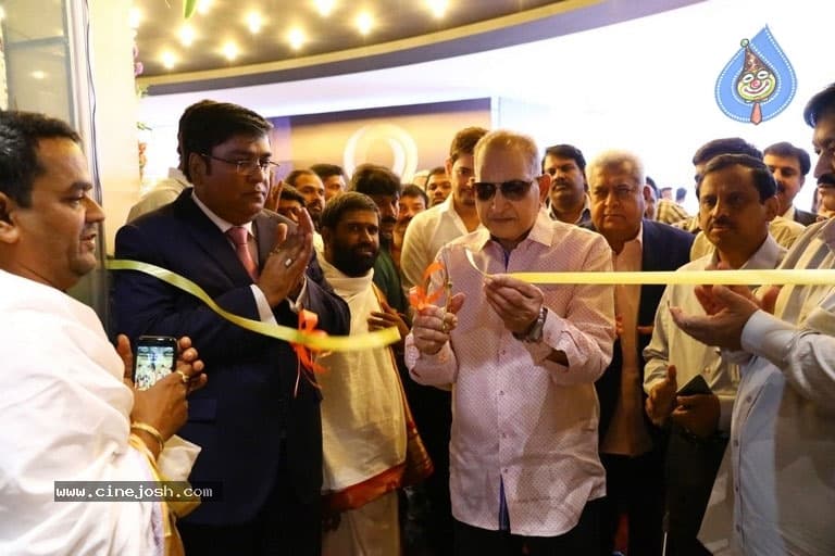 AMB: Superstar Skips, Superstar Inaugurates