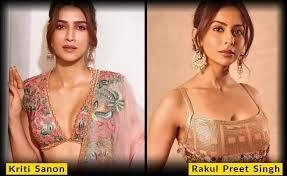 Different Vibes: Kriti in Saree, Rakul in Gown