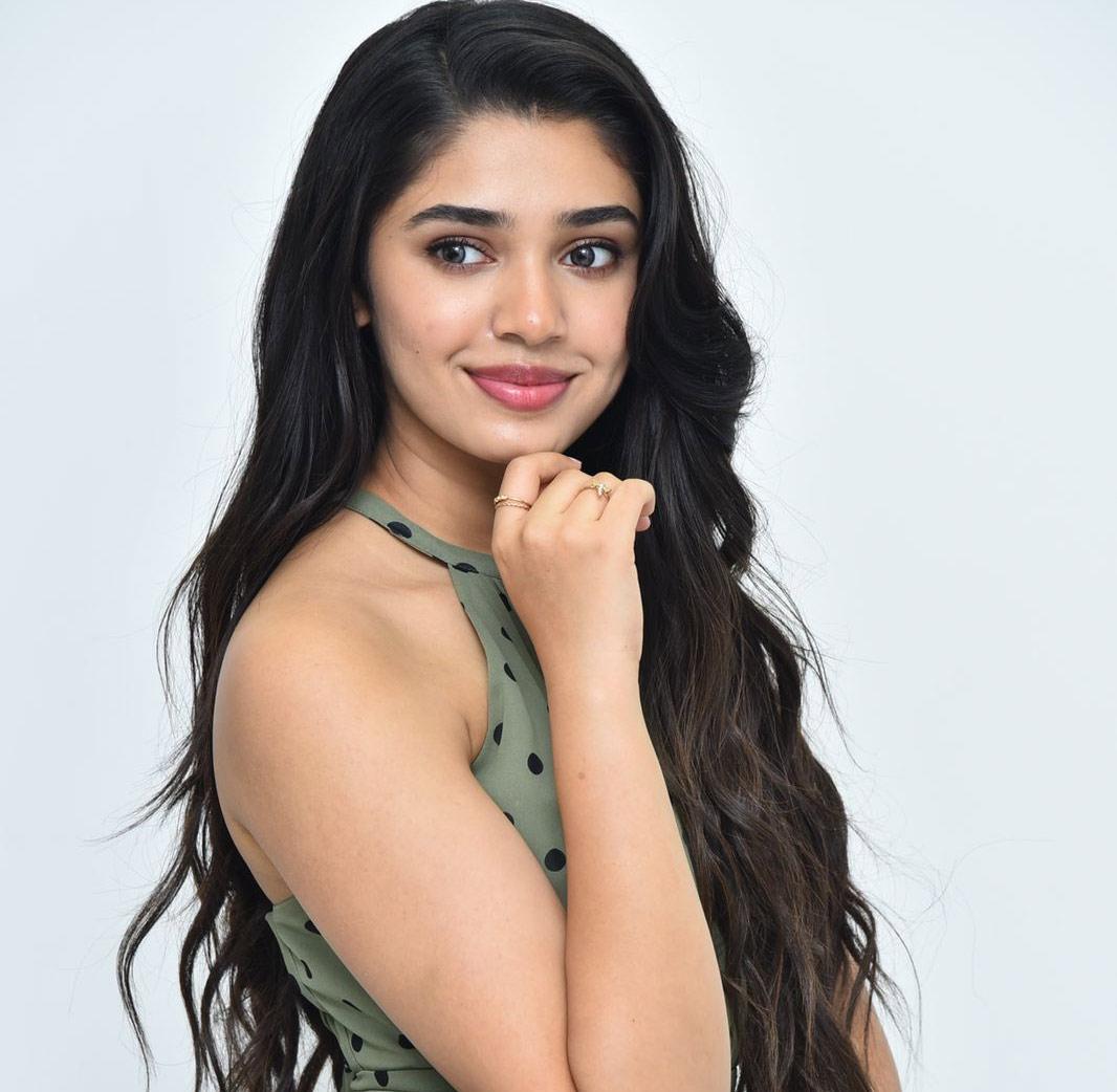 Kriti Shetty about Mahesh Babu and Ram Charan
