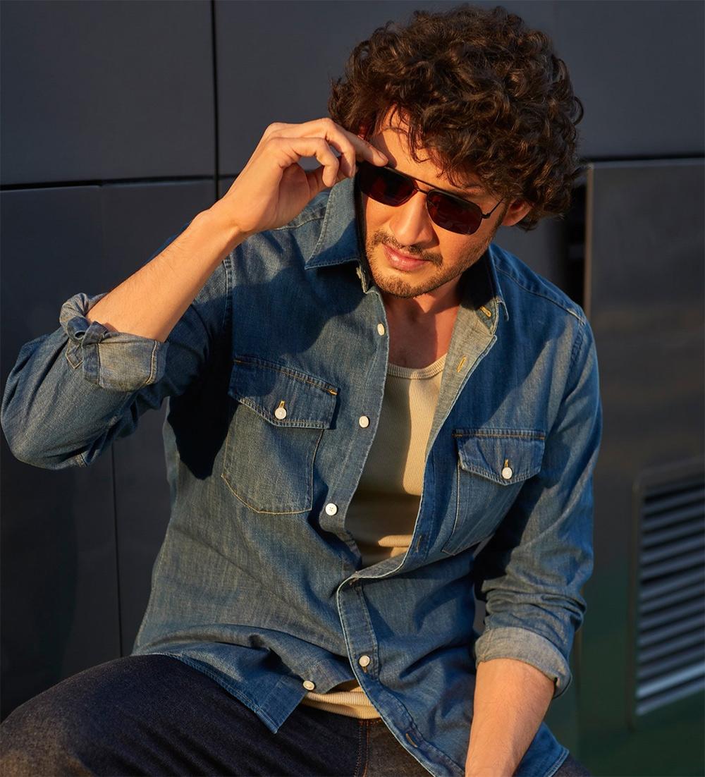Mahesh Looks Stunning In His Latest Clicks