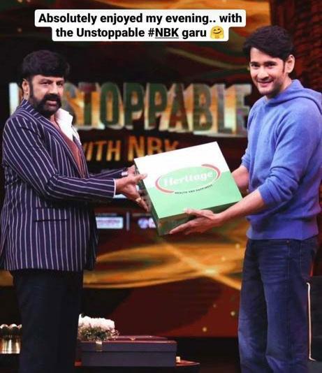 Mahesh Babu enjoys Unstoppable with Balakrishna