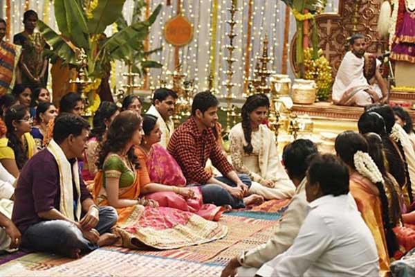 Mahesh, Samantha &amp; Pranitha Offer Special Puja!