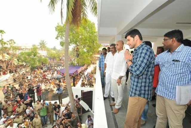 Mahesh's Campaigning against Pawan