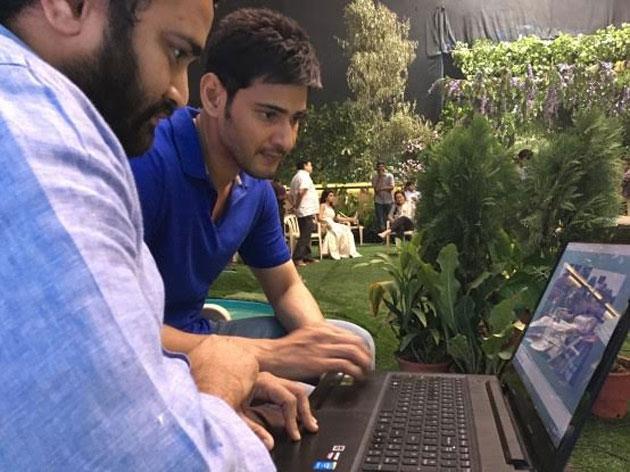 Mahesh Pats on His Back!