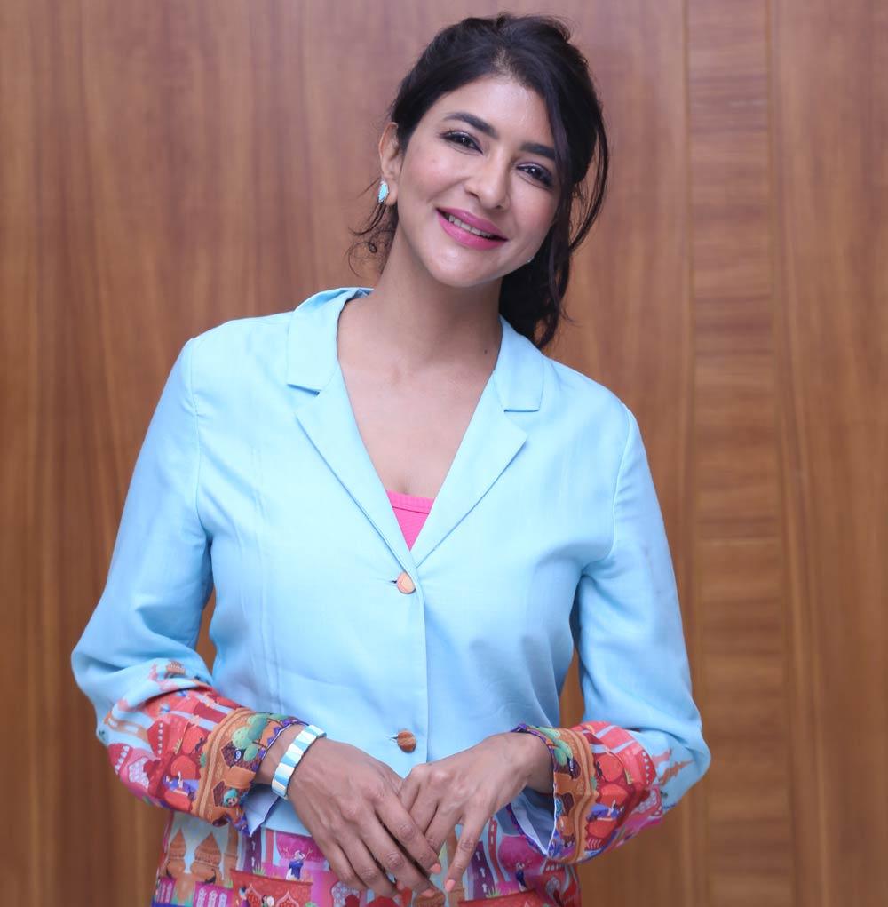 I wish to act with Mohanlal in a film every year - Manchu Lakshmi