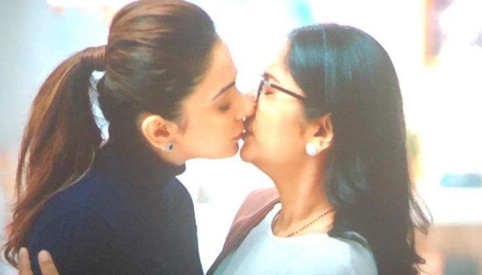 Manmadhudu 2: Chee...Nasty Pic!!