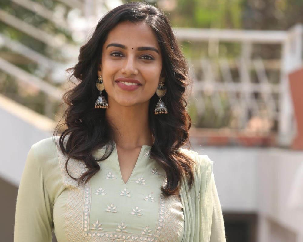 Raining Offers For Meenakshi In Tollywood