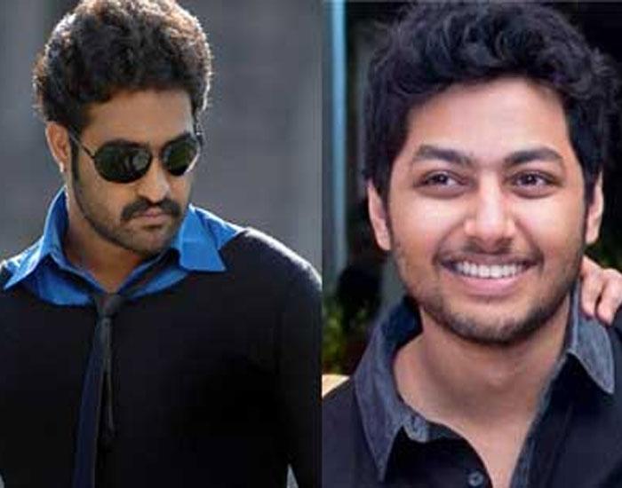 Mokshagna B-Day: Balayya &amp; Jr NTR Fan Wars!