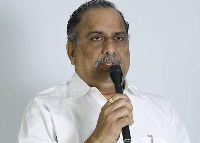 Mudragada Angry on YS Jagan on Kapus &amp; Pawan