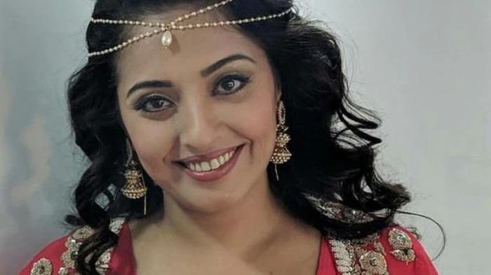 Pawan's Heroine Slapped Director