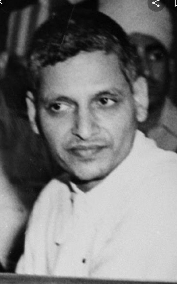 Sensation: Nagababu Praises Nathuram Gadse