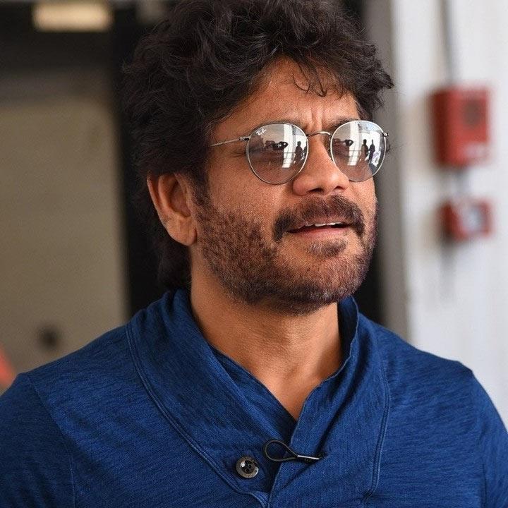 For whom Nag listening to stories?