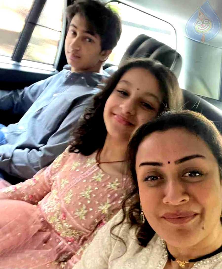 Namrata naive compared to her children?