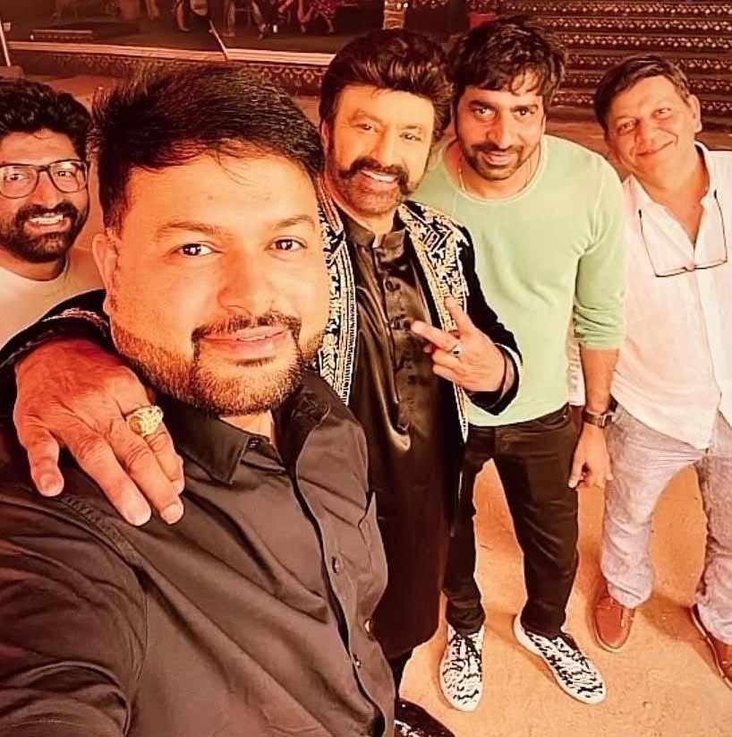 NBK107: Balakrishna dancing to a mass song