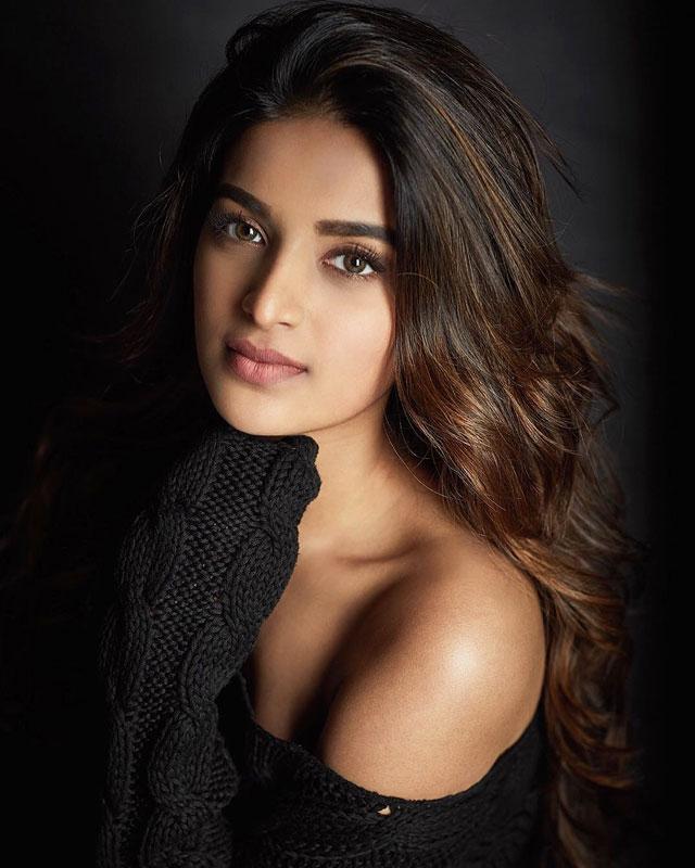Hyderabad Hottie Shares Those Feelings