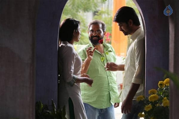 Secret In Niharika, Shourya Dating!