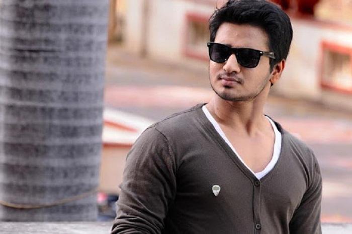 Nikhil Promoting Pawan's Media House!