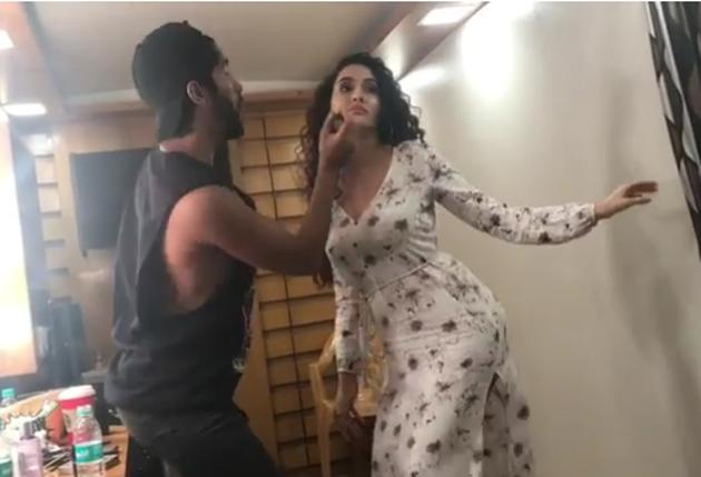 Baahubali Item Scorches In Green Room