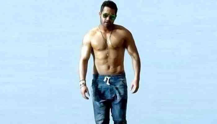 London Lloyd for NTR!