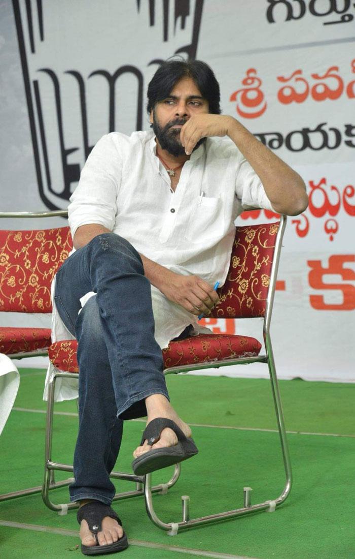PK Stand: Ordinary &amp; Clever People's Opinion