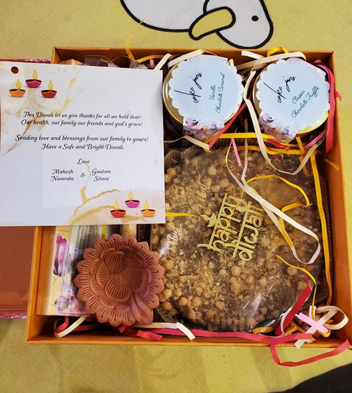 'Sweet Gesture' From Superstar