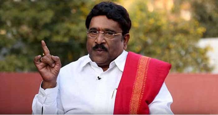 Star Writer Furious Over Director
