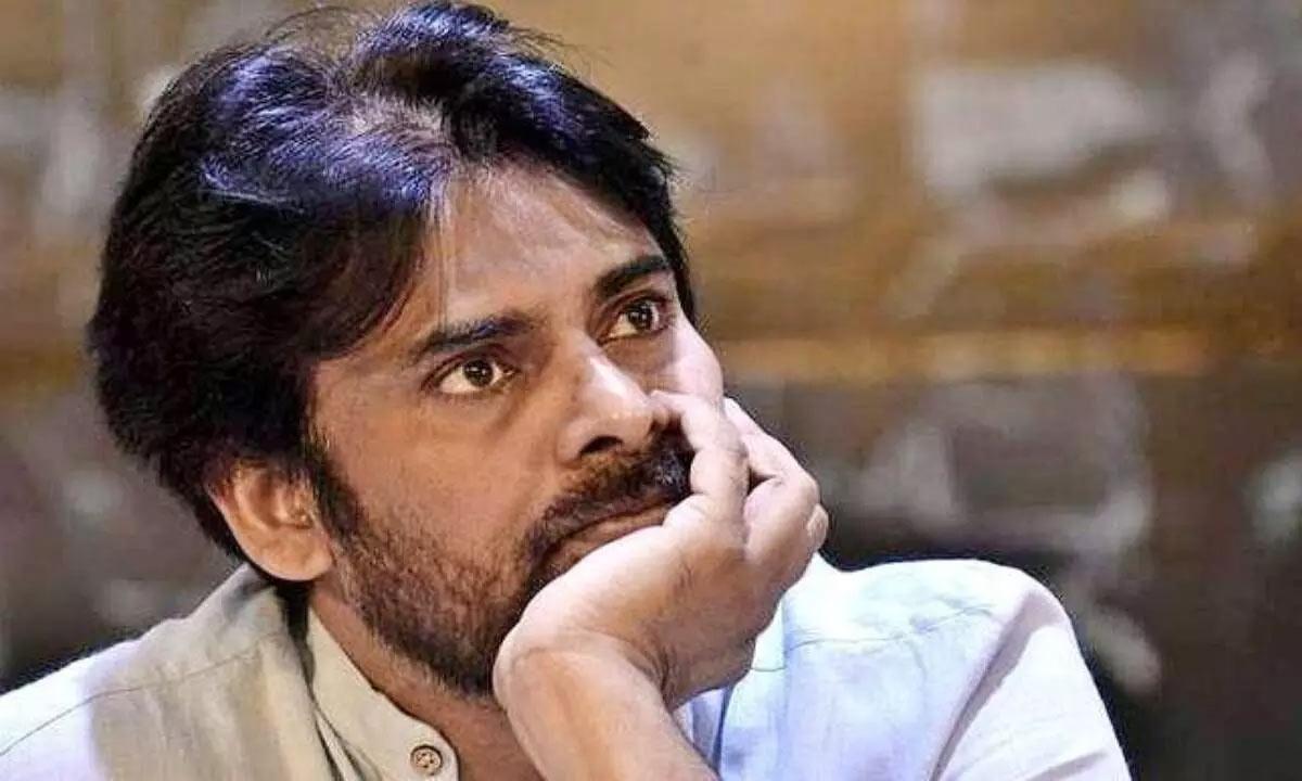 Pawan Kalyan meets his ailing fan