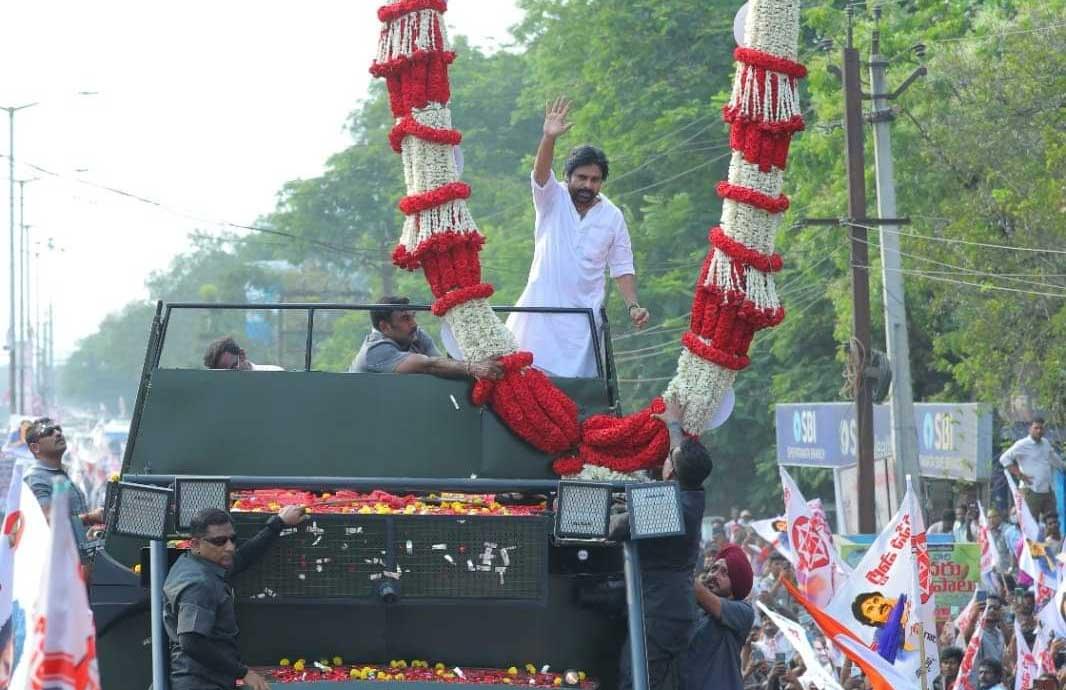 Pawan Kalyan Gets Huge Reception During His Rally