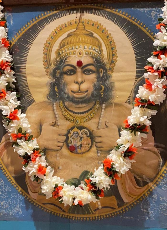 Chiru Makes Pawan Read Hanuman Chalisa