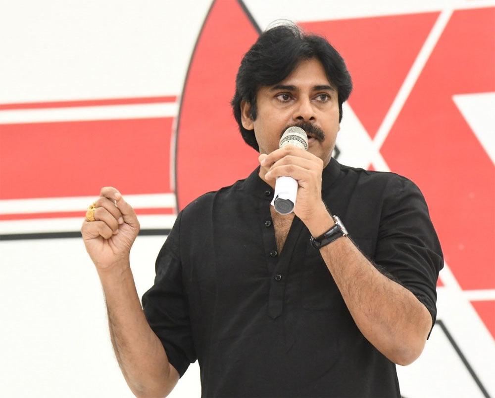 Pawan's gesture to Jana Sainiks