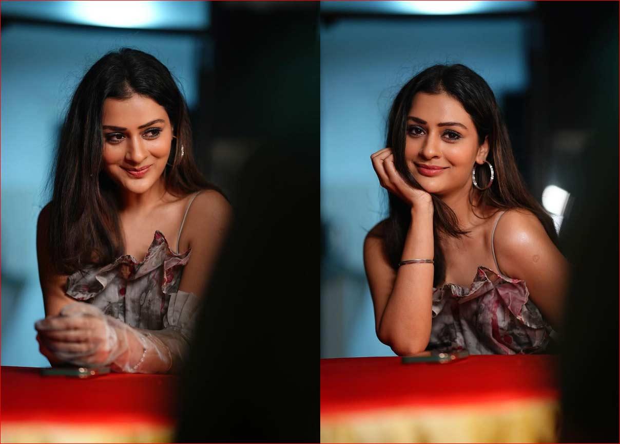 Payal Rajput captivates with killer smile