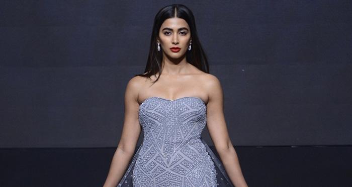 Pooja Hegde Shares Selfie Dreams
