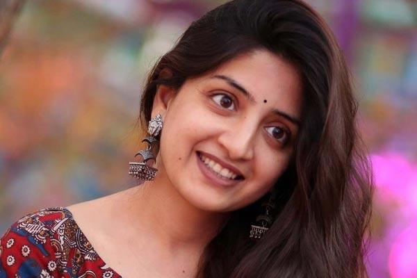 Poonam Kaur Guns For Power Star