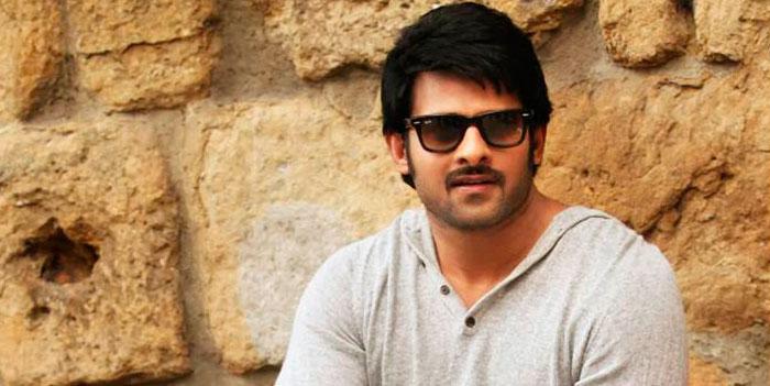 Prabhas Humble Gesture Overjoys Fans
