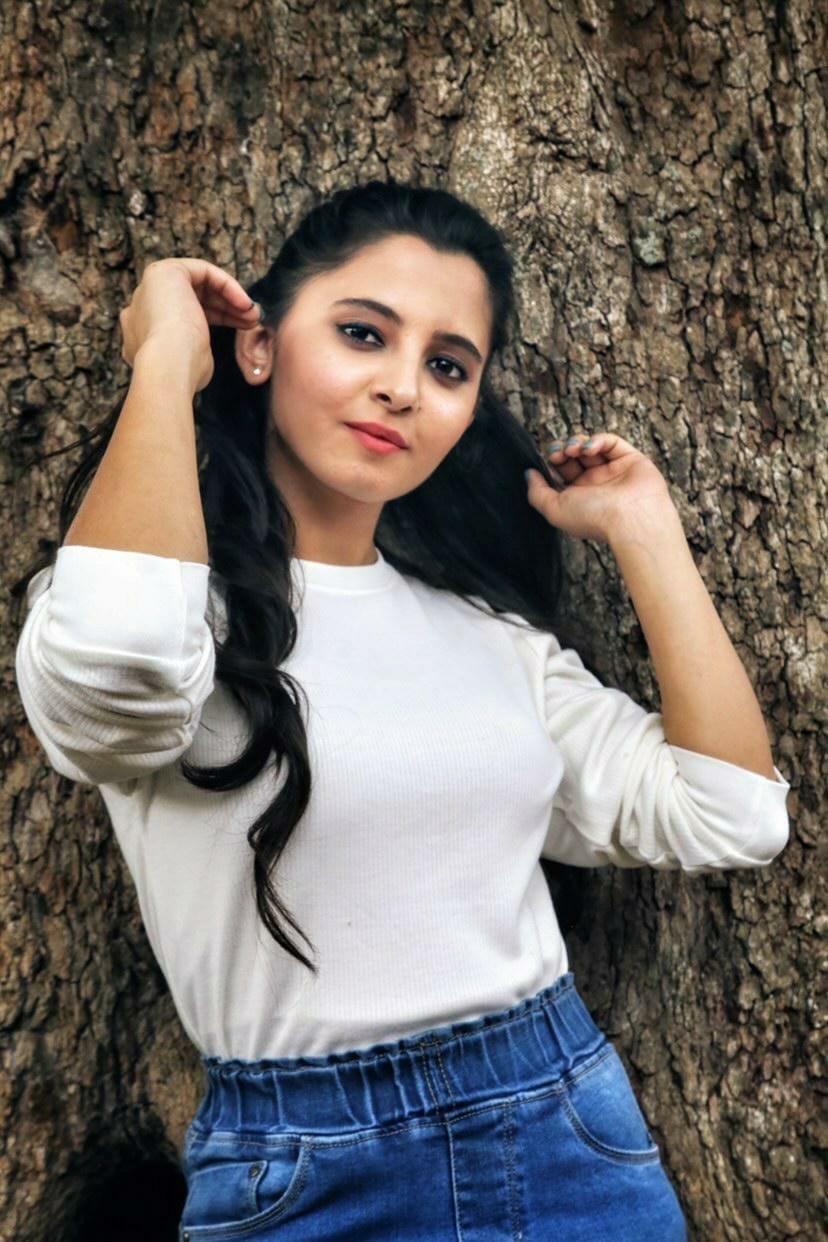 Preethi Asrani To Give 'A' Surprise