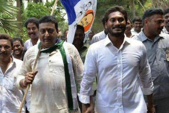 Jana Sainiks, Don't Criticize Me