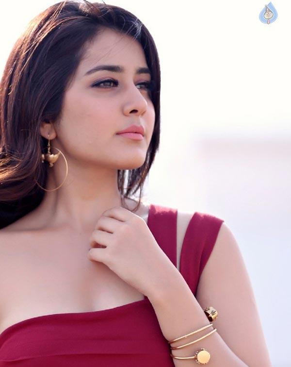 Big Leap for Raashi Khanna!