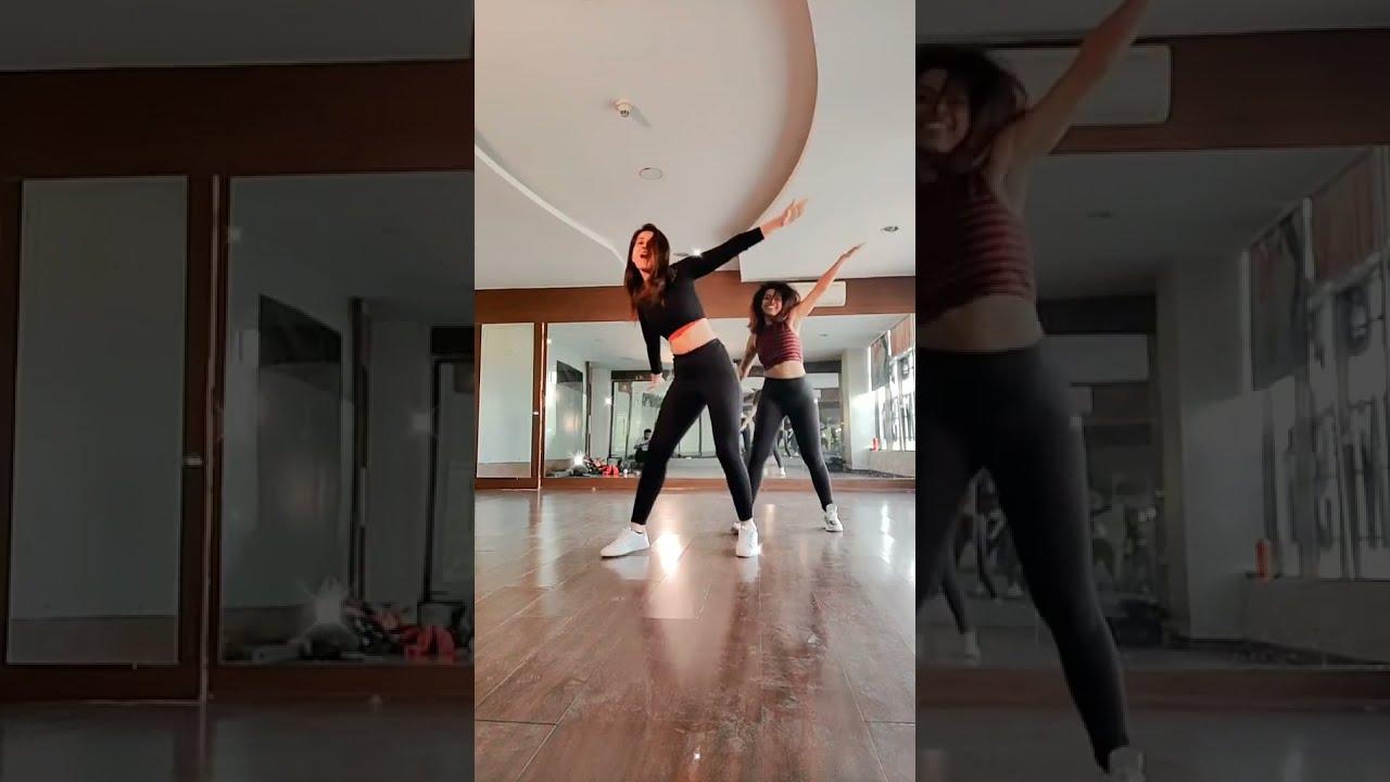 Raashi Grooves To Viral Song