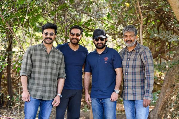 Rajamouli Triggers Fan Wars In Corona Times