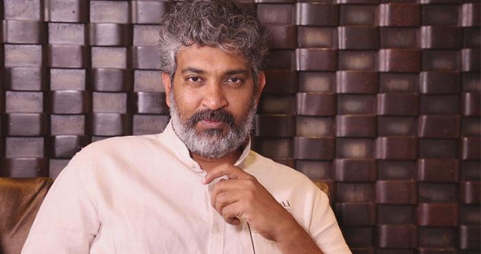 Exclusive: Rajamouli Not to Start Mahesh Film Till RRR Completion