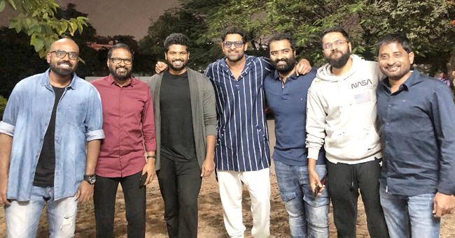 Rajamouli, Prabhas Unable To Help It