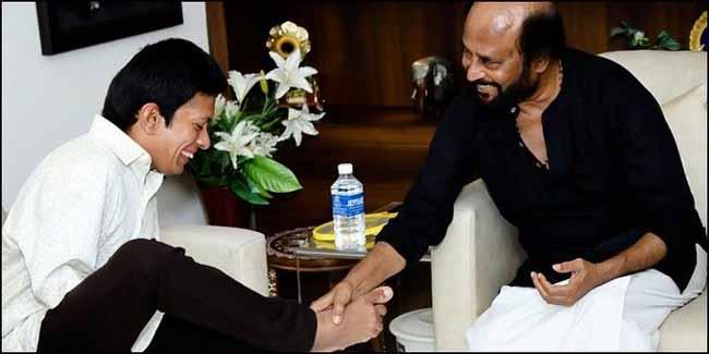 Why Did Super Star Touch Fan's Feet?