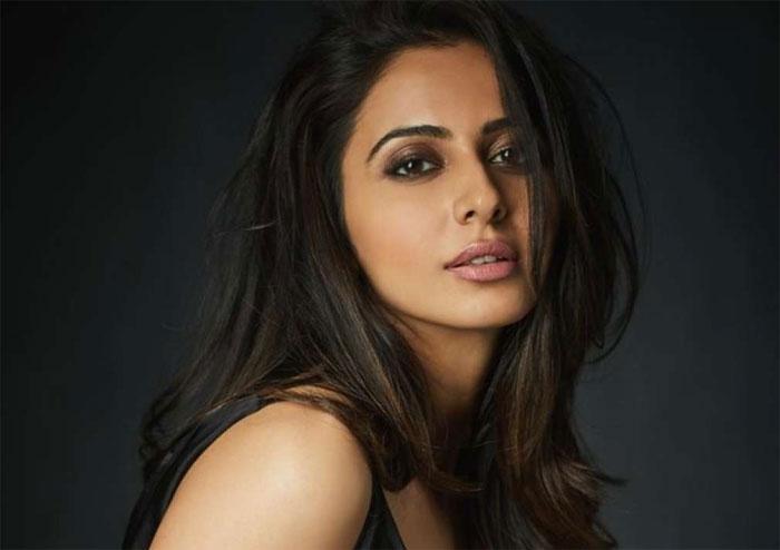 Rakul Preet Wants To Fall In Love