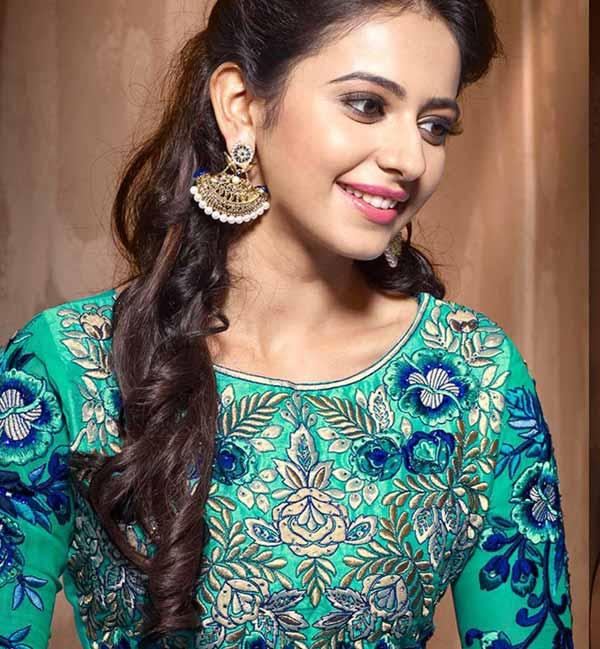 They Should Learn From This Hot Actress