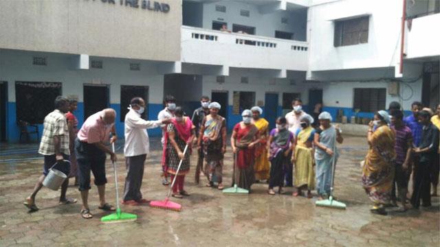 Ram Charan &amp; Rajamouli's Charity to Blind School