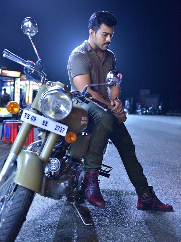 Dhruva Promotions with Charan's Pics