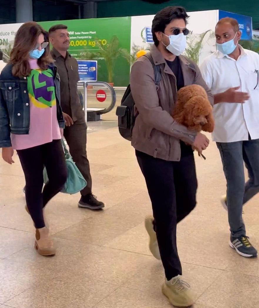 Ram Charan-Upasana having gala time