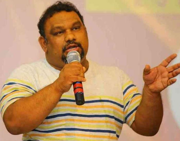 Mahesh Kathi Misbehaved with Ladies: Ramki