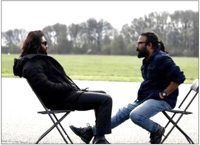Ranbir And Sandeep Indulge In Serious Discussion