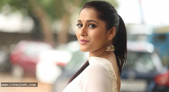 Rashmi, Anthaku Minchi Payment
